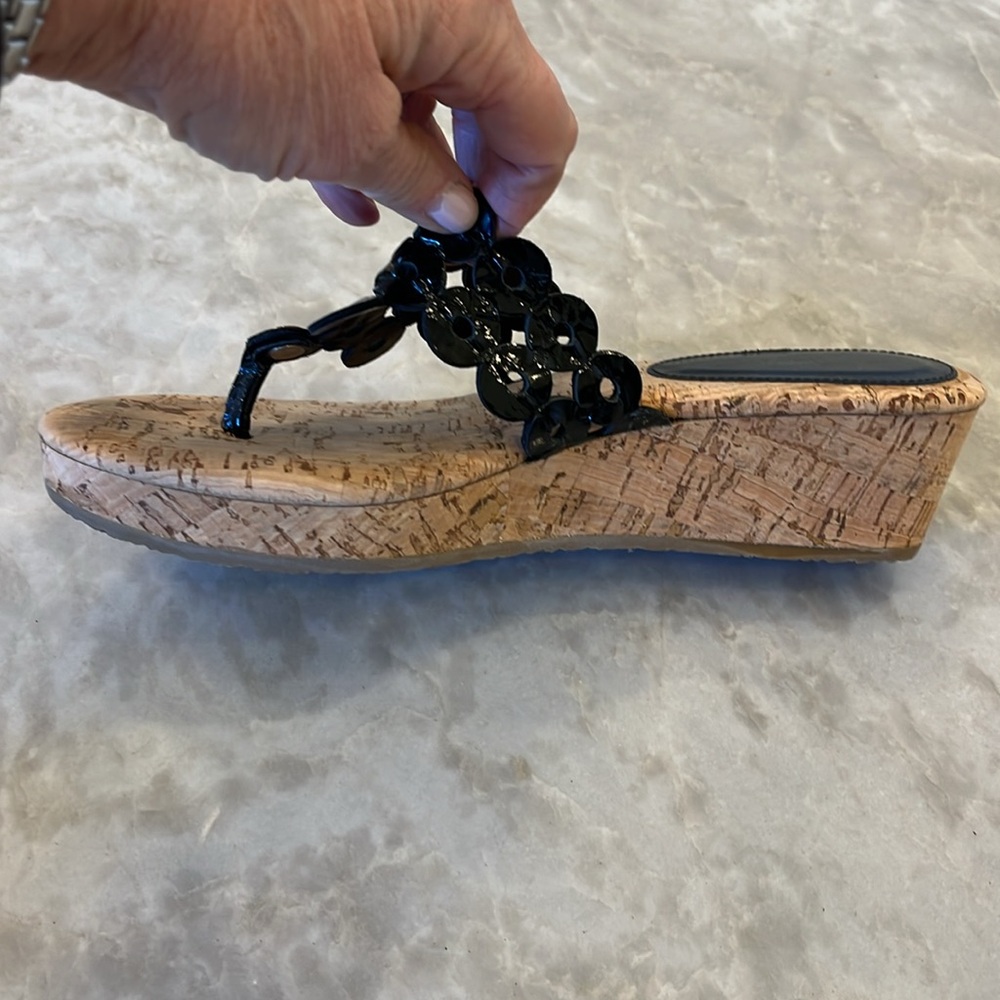 Eric Javits Cork Wedge Black Sandals size 8 - Picture 4 of 7